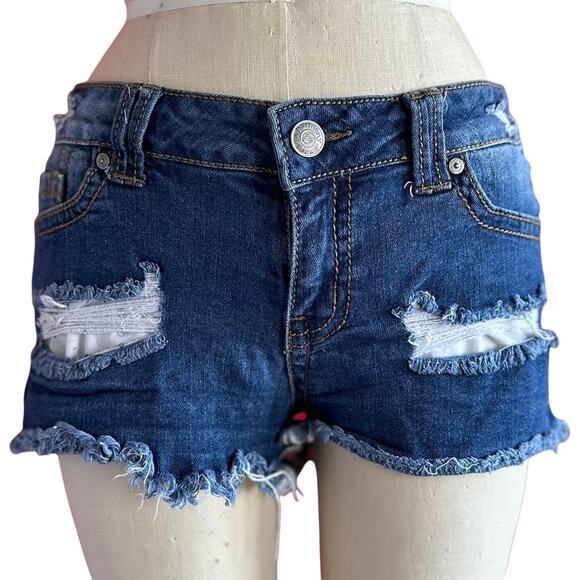 Womens Shorts Size 9 Denim Distressed Western Rodeo Summertime Beach Boho Travel - Picture 1 of 8